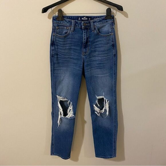 HOLLISTER ULTRA HIGH-RISE MOM JEAN VINTAGE STRETCH - Picture 1 of 10